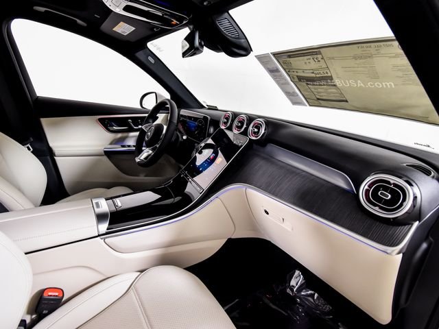 New 2027 Polar White Mercedes-Benz GLC 300 image 30