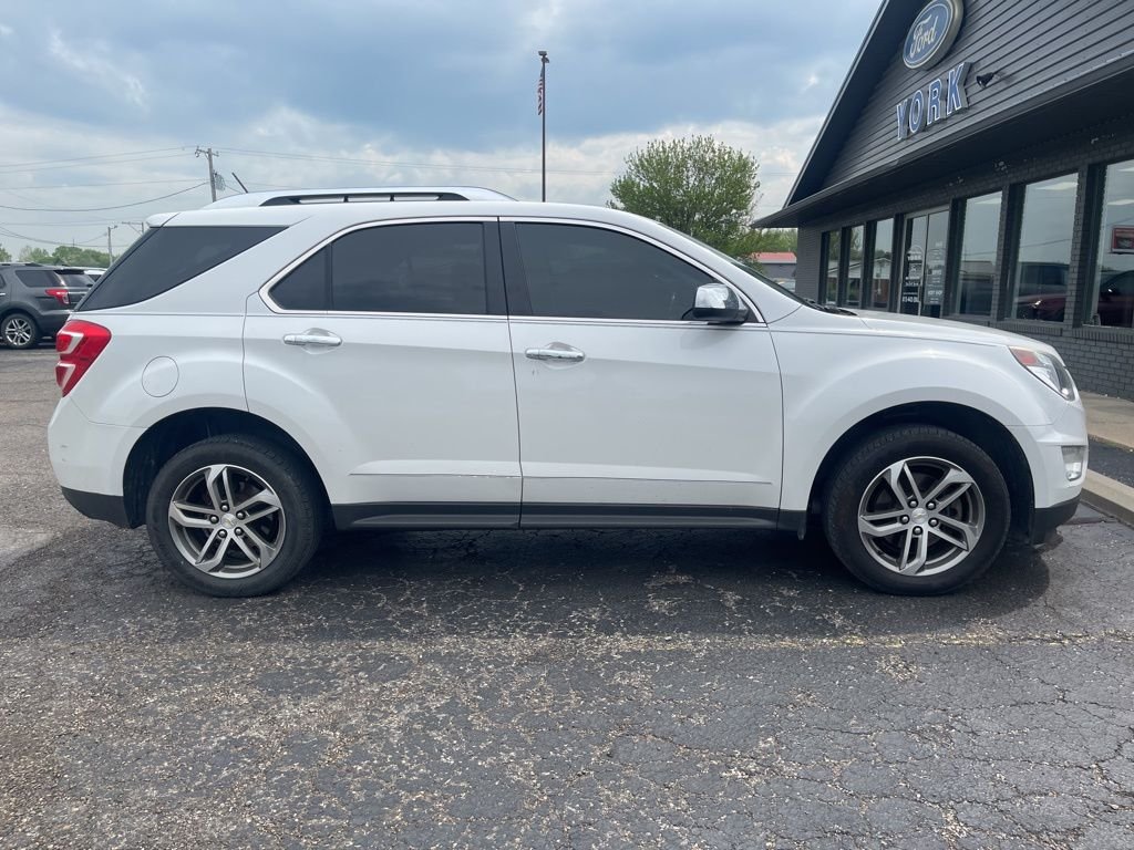 Used 2016 Beige Chevrolet LTZ image 9