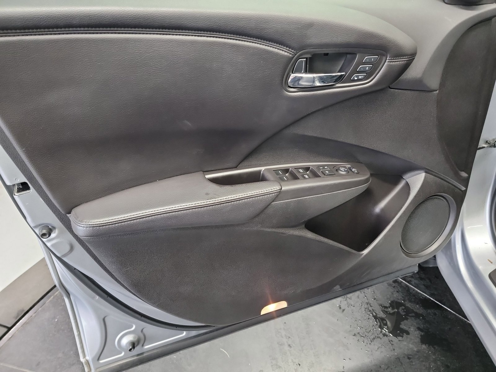 Used 2017 Lunar Silver Metallic Acura w/Advance Pkg image 12