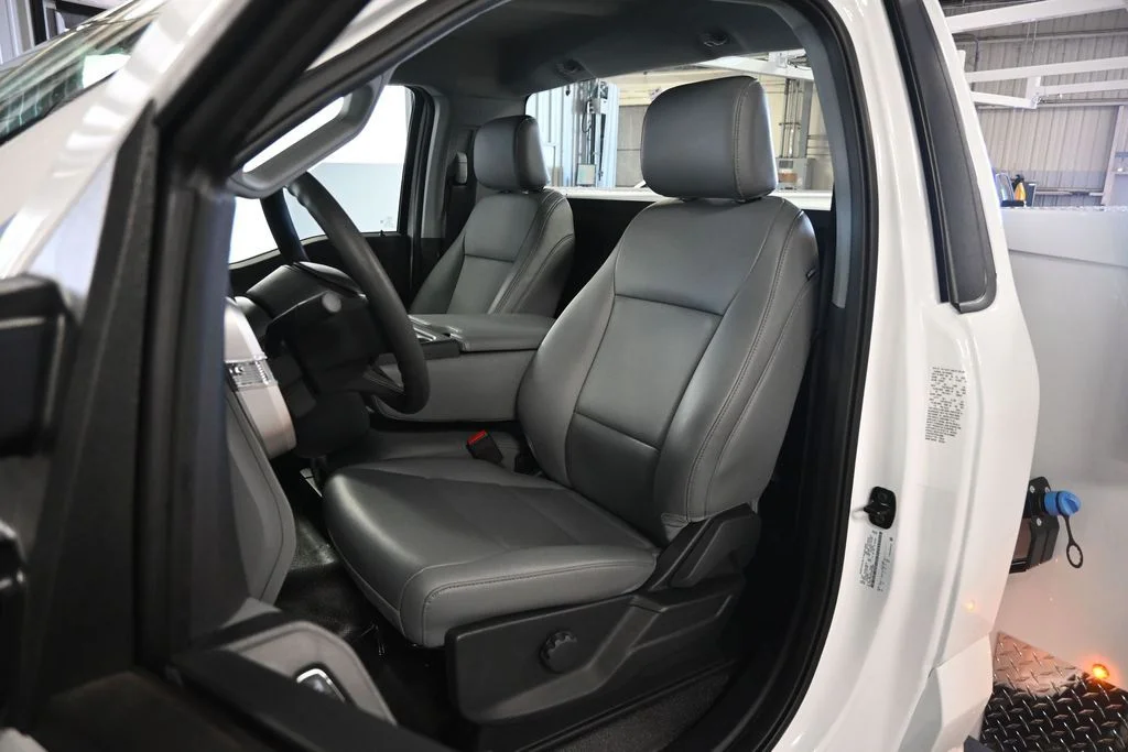 New 2026 Oxford White Ford XL image 11