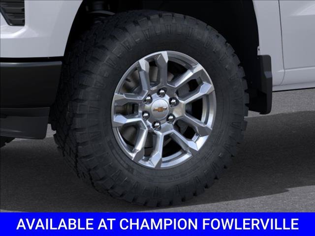 New 2026 Summit White Chevrolet WT image 9