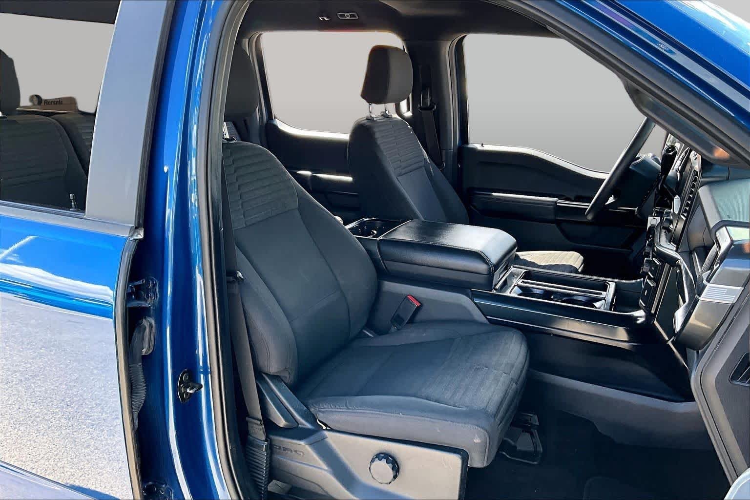 Used 2022 Atlas Blue Ford XL image 9