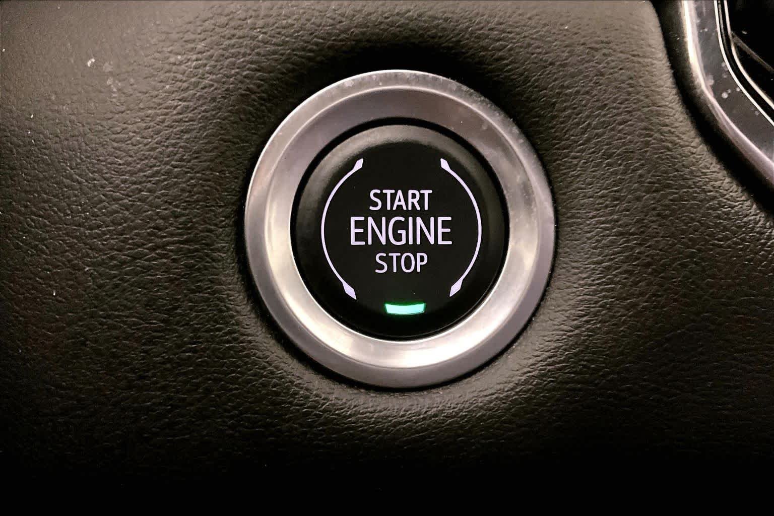 Used 2024 Onyx Black GMC 2WD Elevation image 32