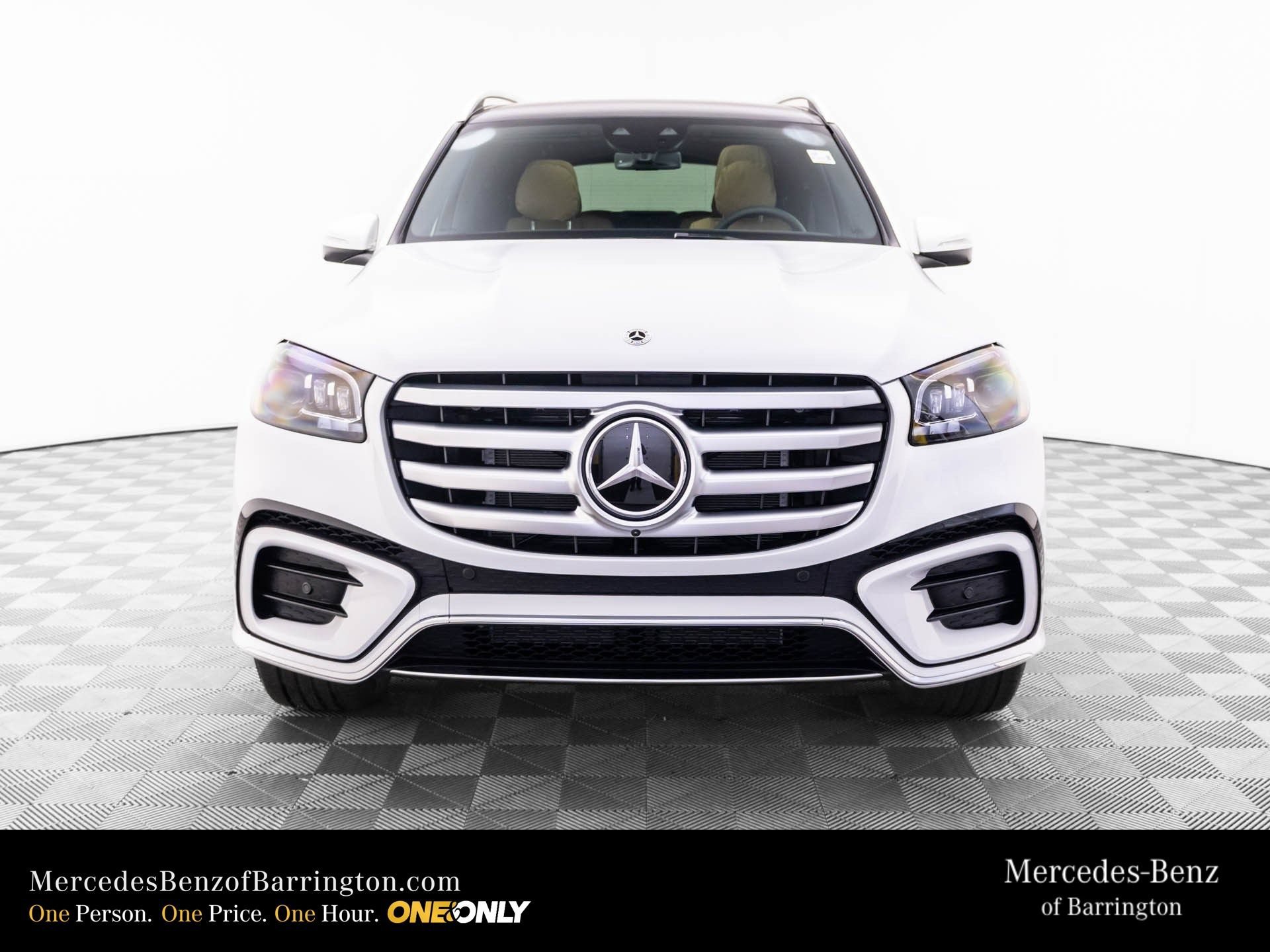 New 2026 MANUFAKTUR Moonlight White Metallic Mercedes-Benz GLS 580 image 53