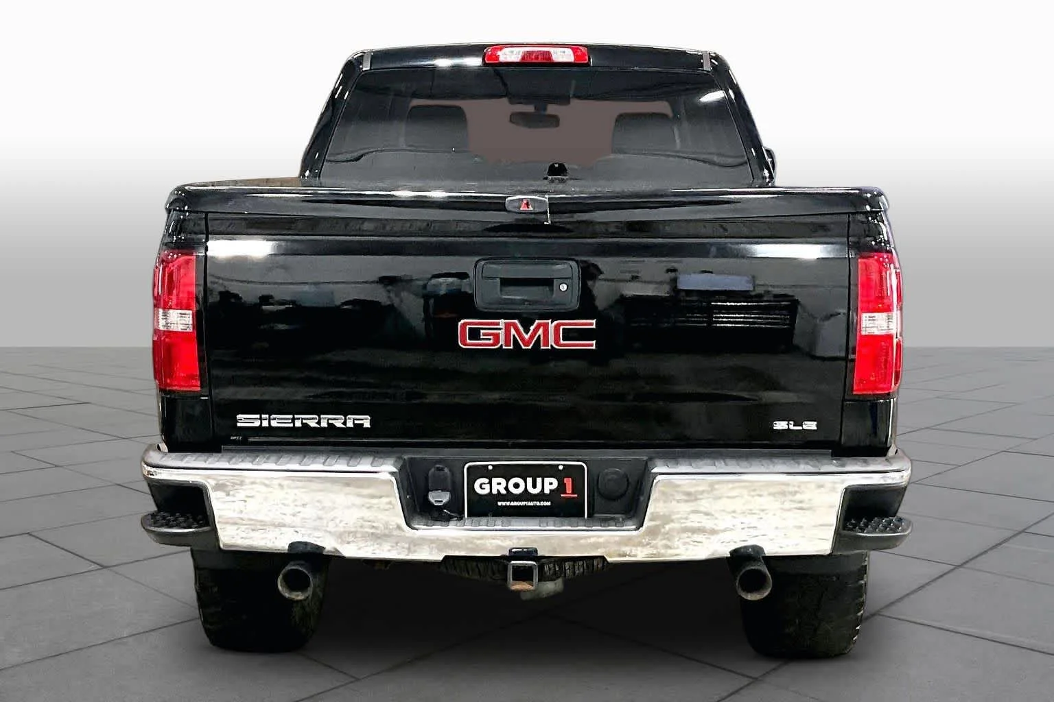 Used 2015 Onyx Black GMC SLE image 5