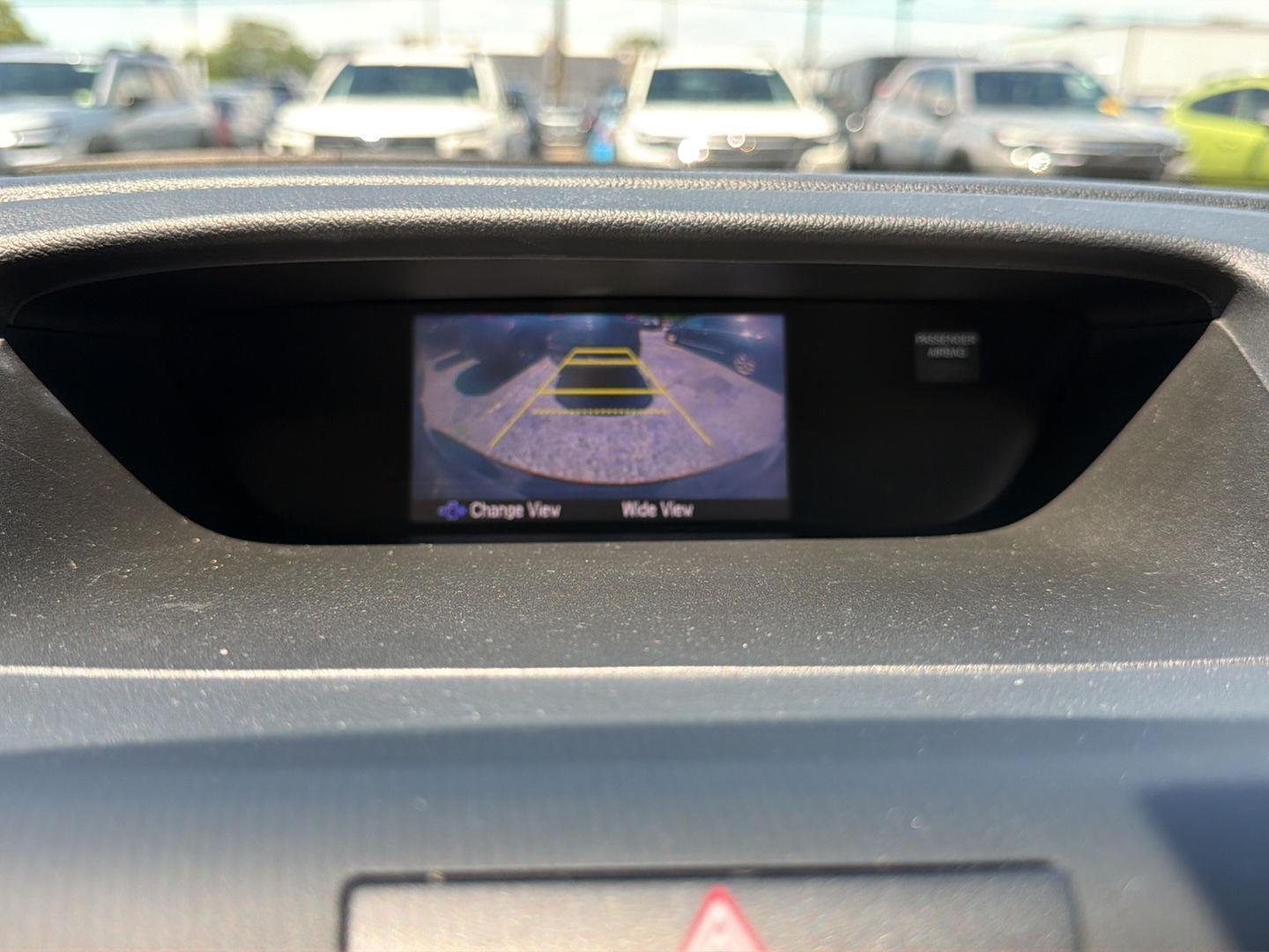Used 2015  Honda LX image 3