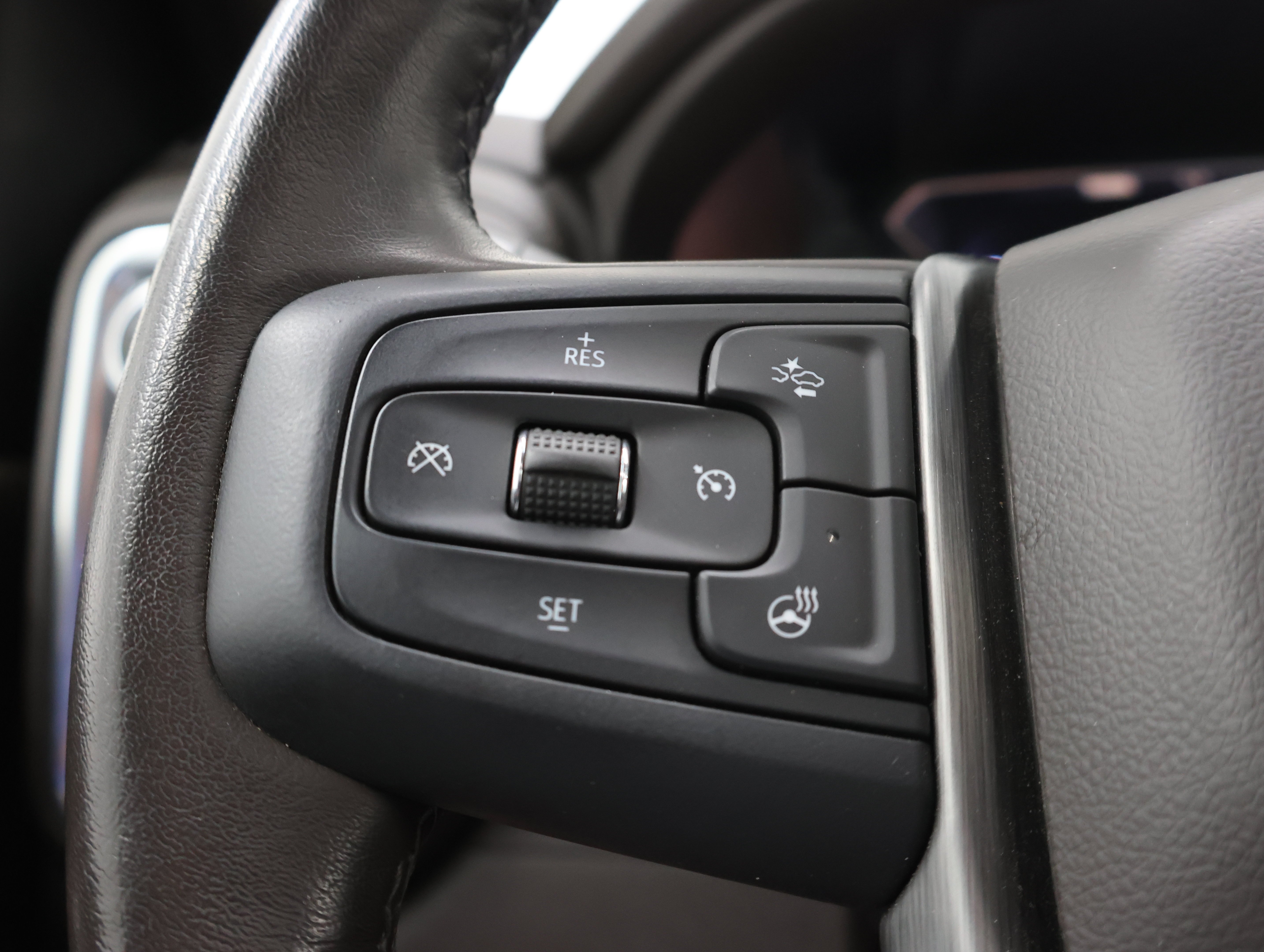 Used 2022 White Frost Tricoat GMC 4x4 Crew Cab Denali DRW: CREW-LONG-DRW-DENALI ULTIMATE-NAV-MOON-360 CAM-DIESEL-1 OWNER image 16