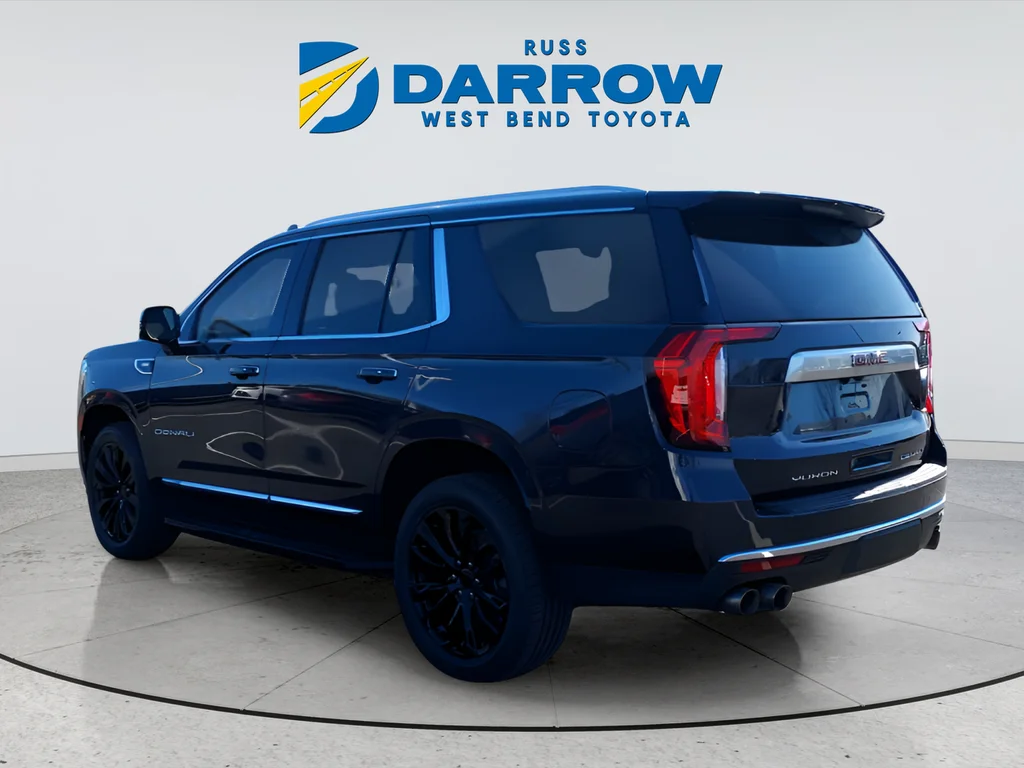 Used 2023 Silver GMC Denali image 3