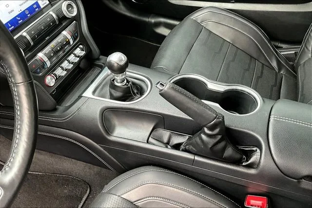 2022 Ford Mustang GT Premium - Photo 17