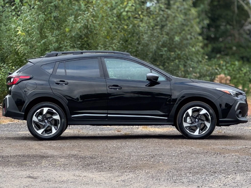 New 2027 CRYSTAL BLACK SILICA Subaru Limited image 8