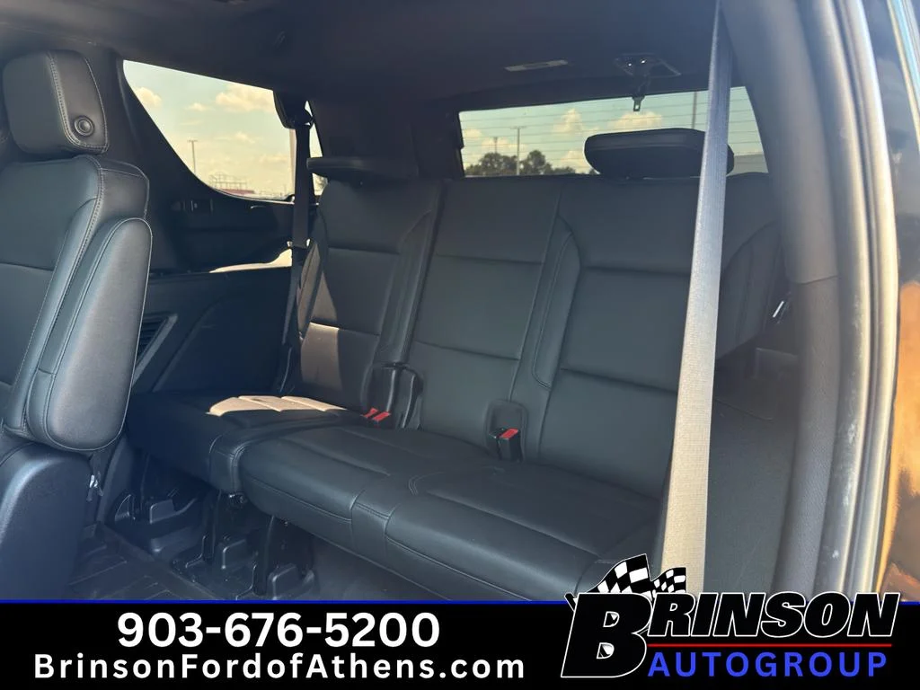Used 2021 Black Chevrolet Z71 image 16