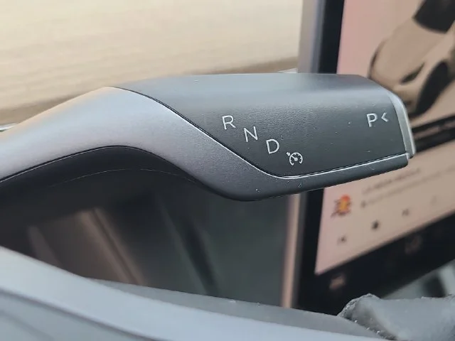 Used 2021 White Tesla Long Range image 34