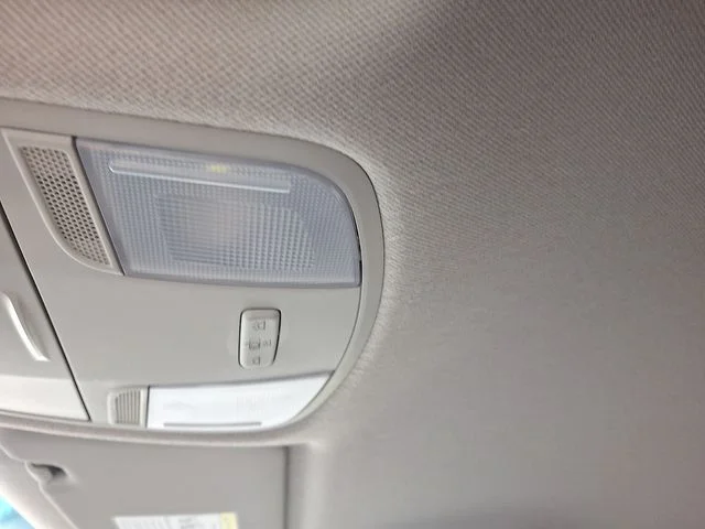 Used 2023 Red Hyundai SEL image 21