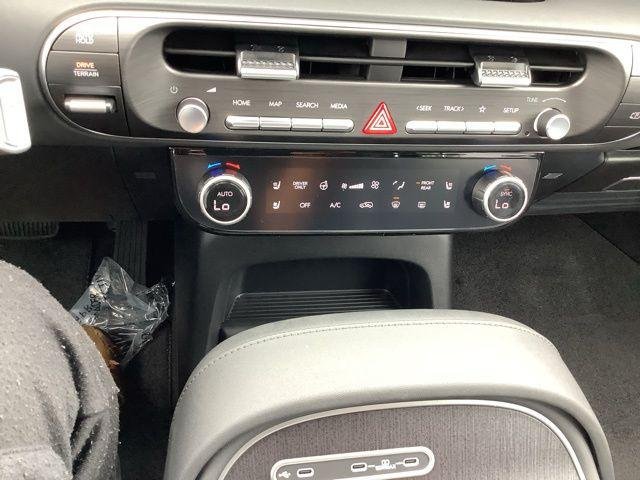 New 2026 Gray Pearl Hyundai SEL Premium image 25