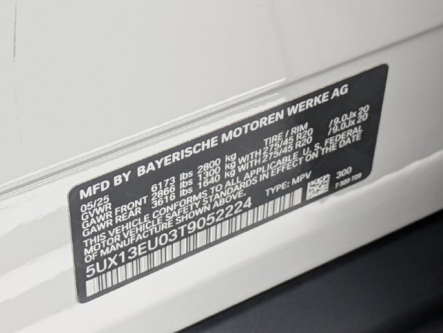 Used 2026 White BMW sDrive40i image 26