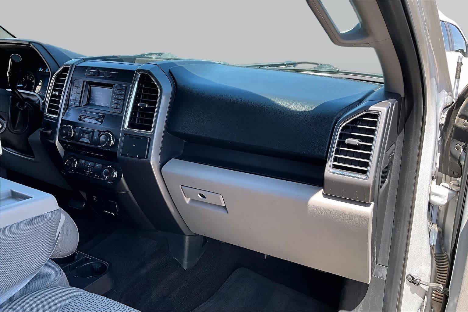 Used 2017 Ingot Silver Ford XLT image 18