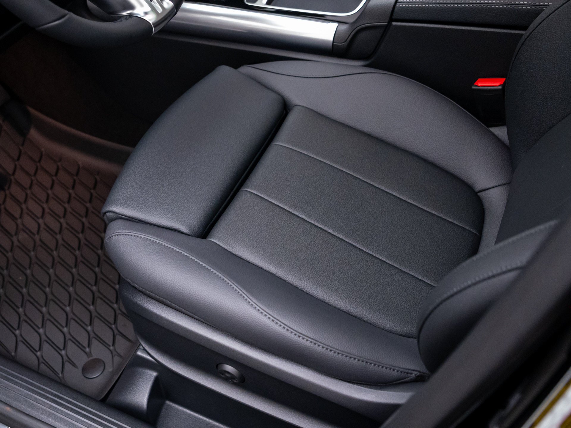 New 2026 Black Mercedes-Benz GLA 250 image 55