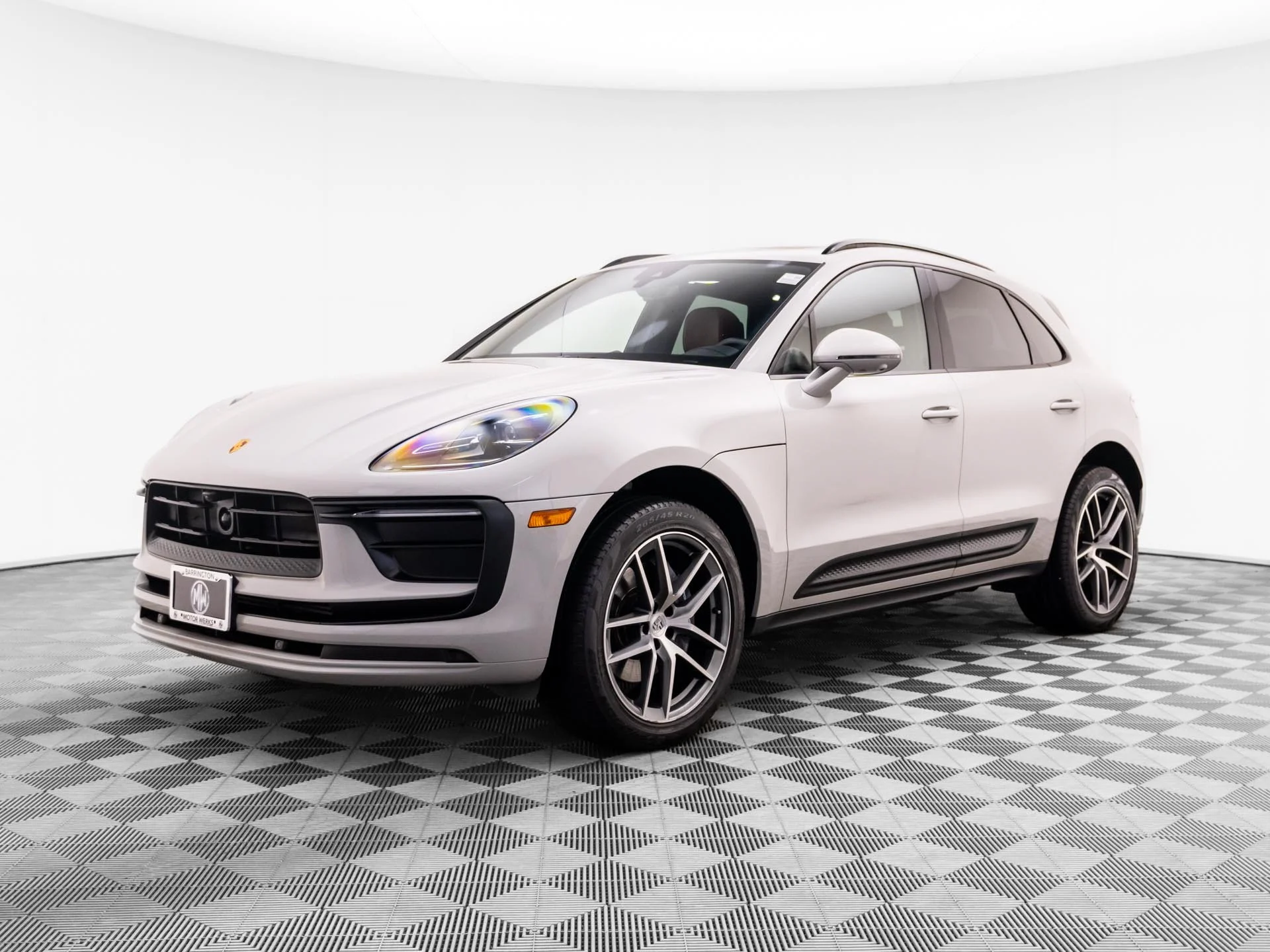 2024 Porsche Macan T