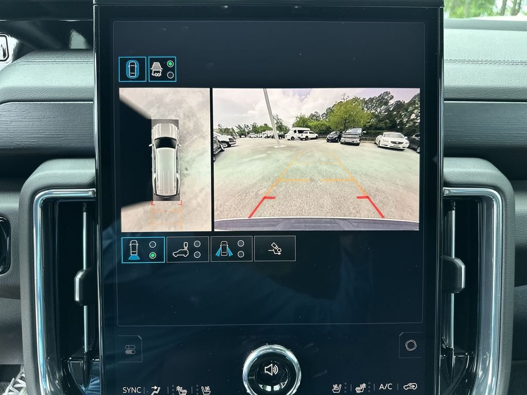 2025 GMC Yukon XL Denali - Photo 15