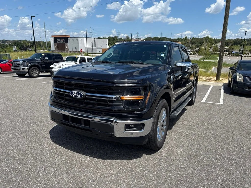 Used 2024 Agate Black Metallic Ford XLT image 5