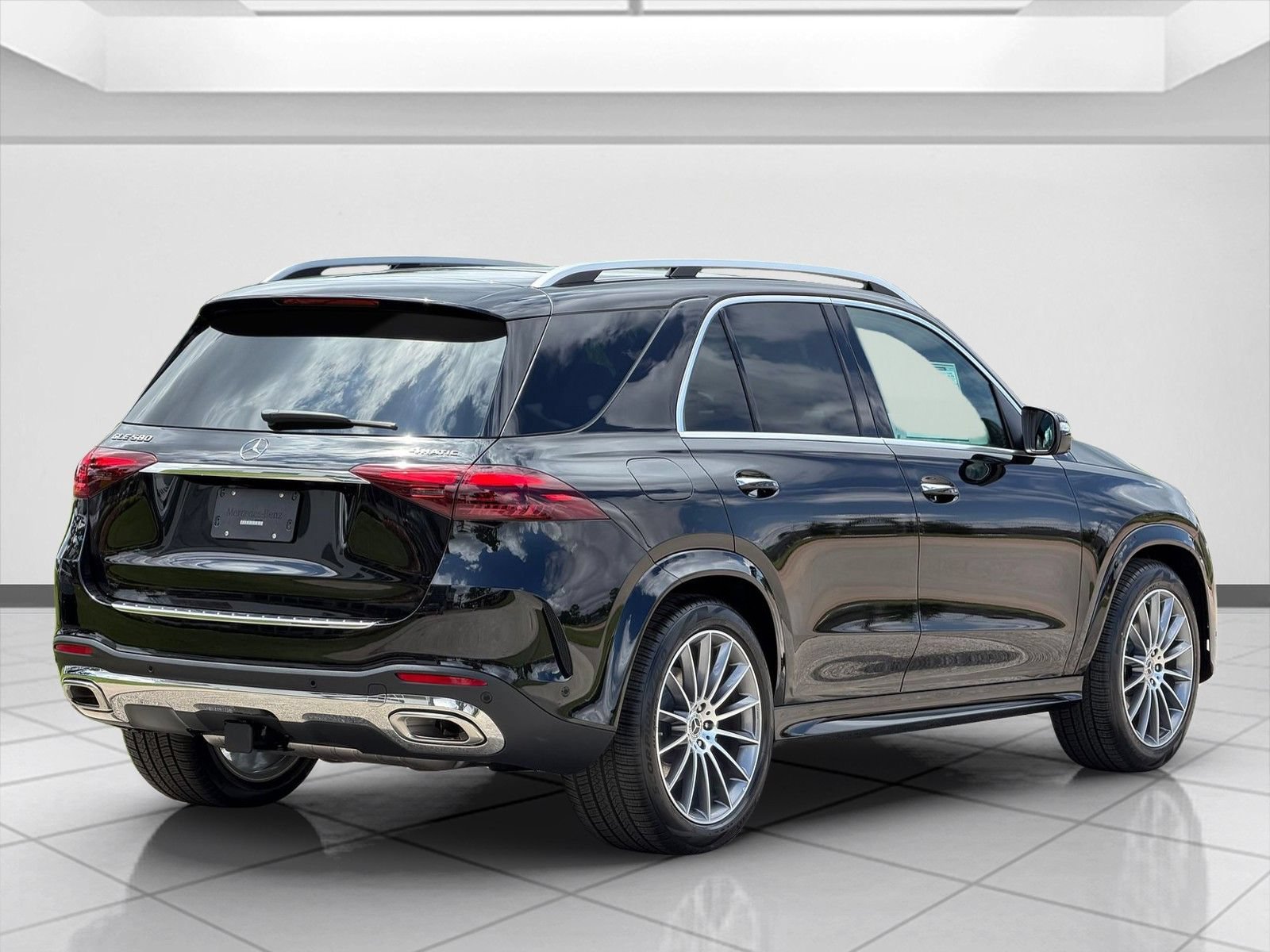 New 2026 Obsidian Black Metallic Mercedes-Benz GLE 580 image 27