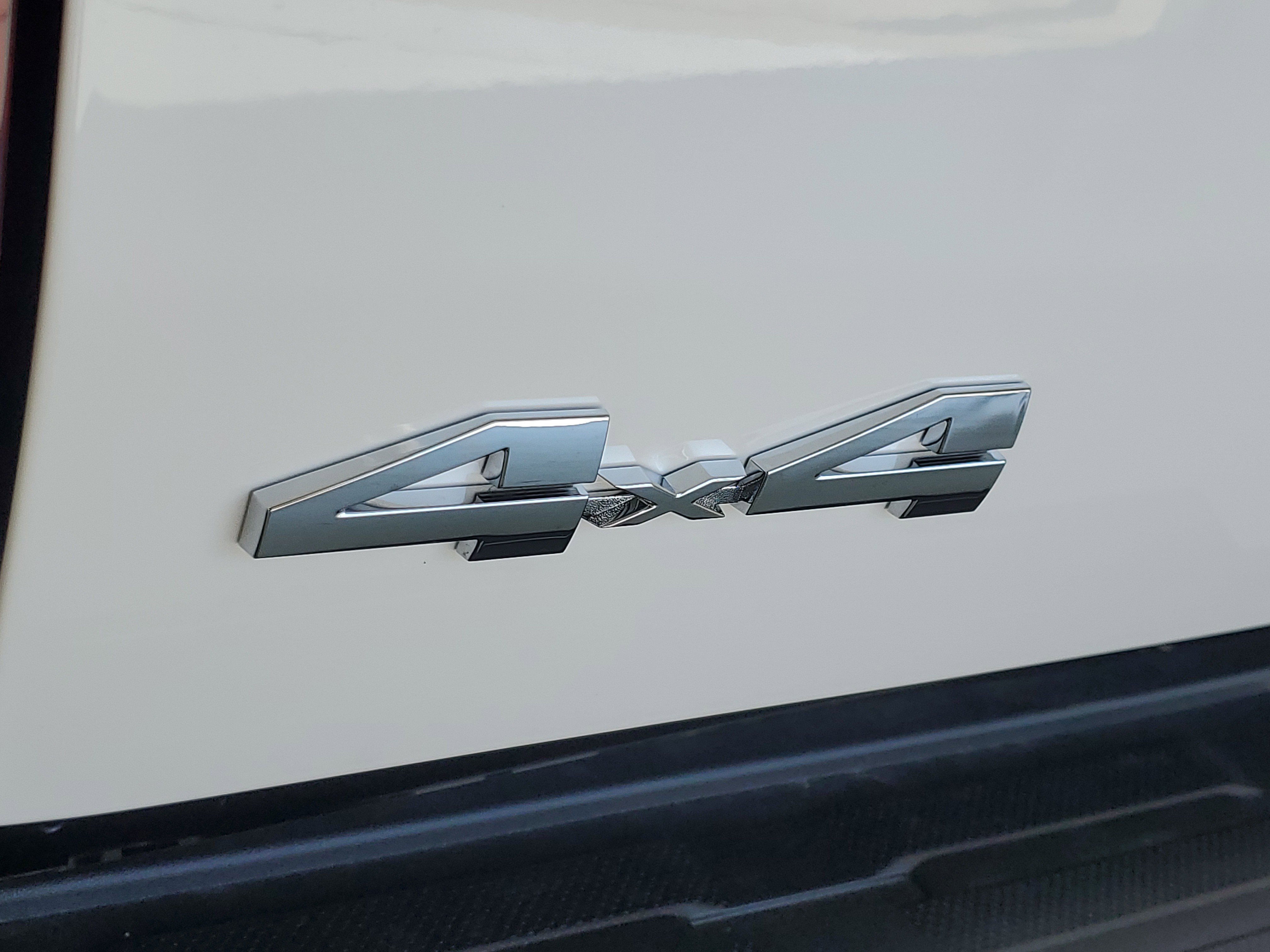 New 2026 Ice Cap Toyota  SR image 8