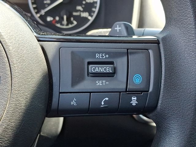 Used 2021 Silver Nissan SV image 23