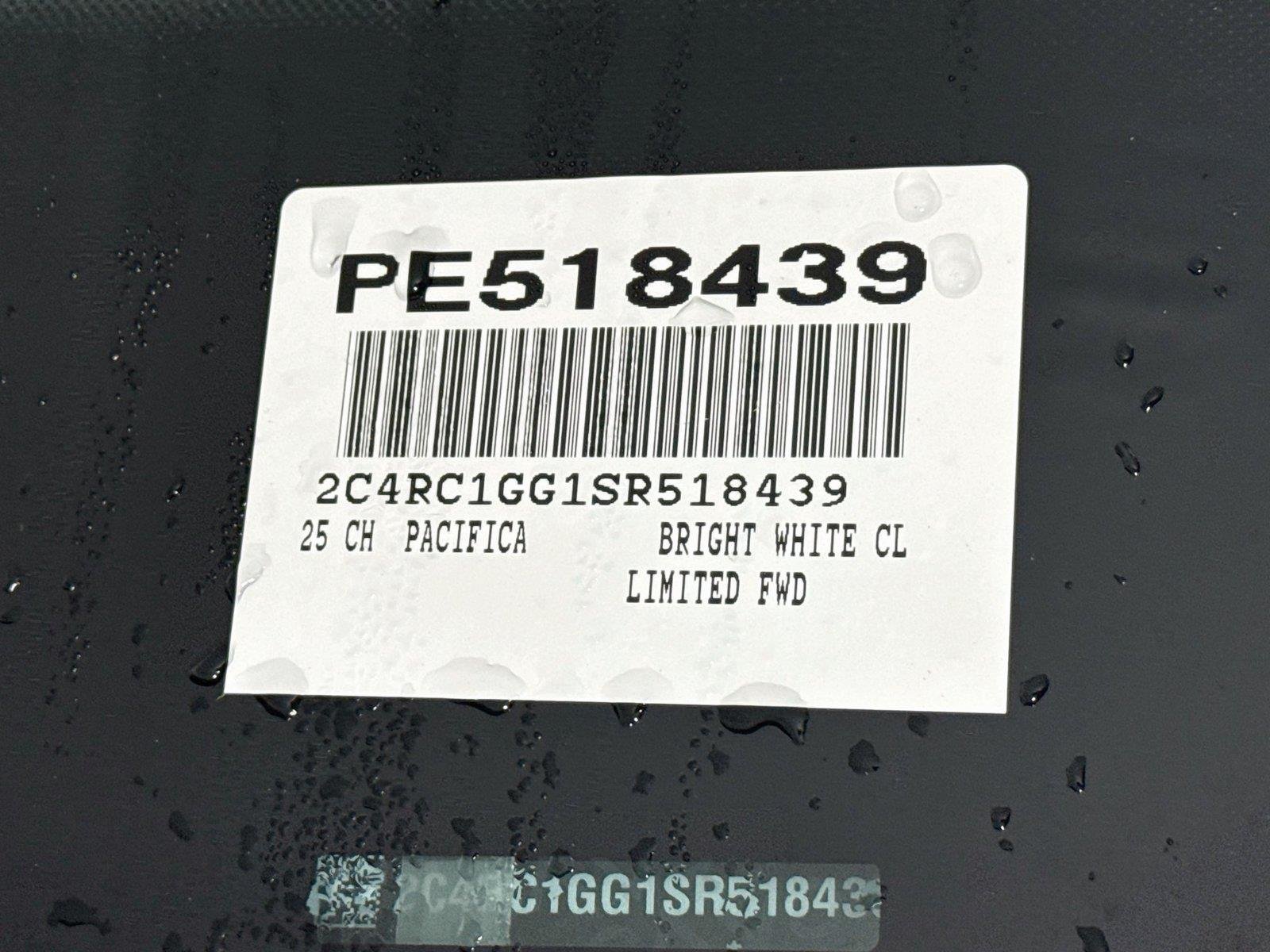 Used 2025 Bright White Clearcoat Chrysler Limited image 46