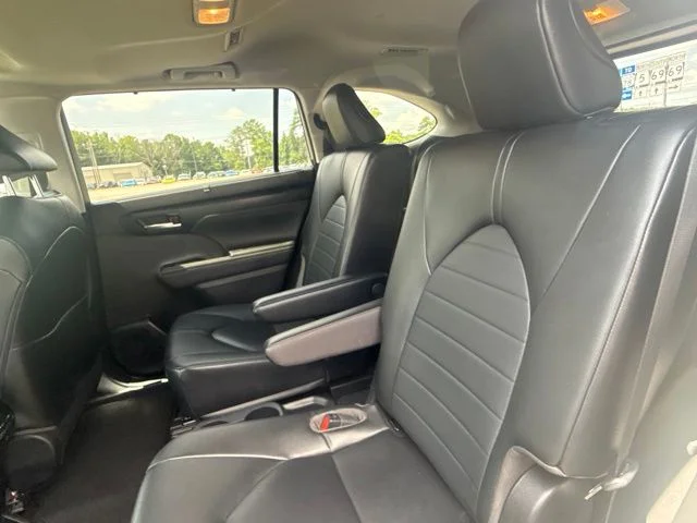 2023 Toyota Highlander XLE - Photo 27