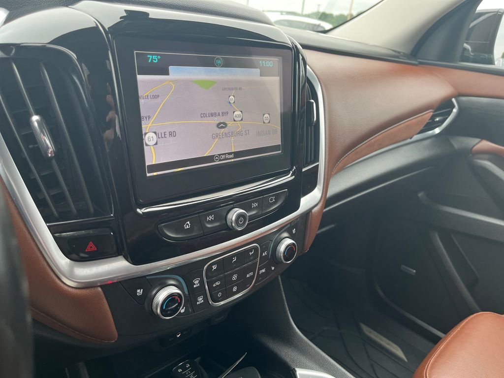 Used 2019 Black Chevrolet High Country image 17