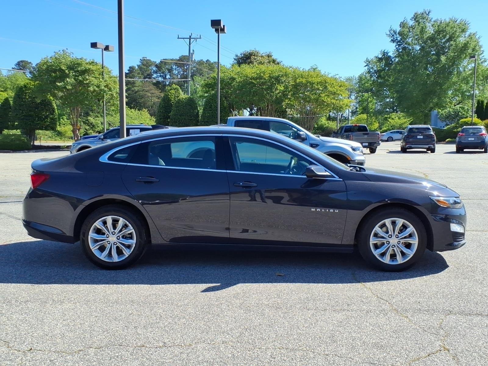 Used 2025 Night Shade Metallic Chevrolet LT image 6