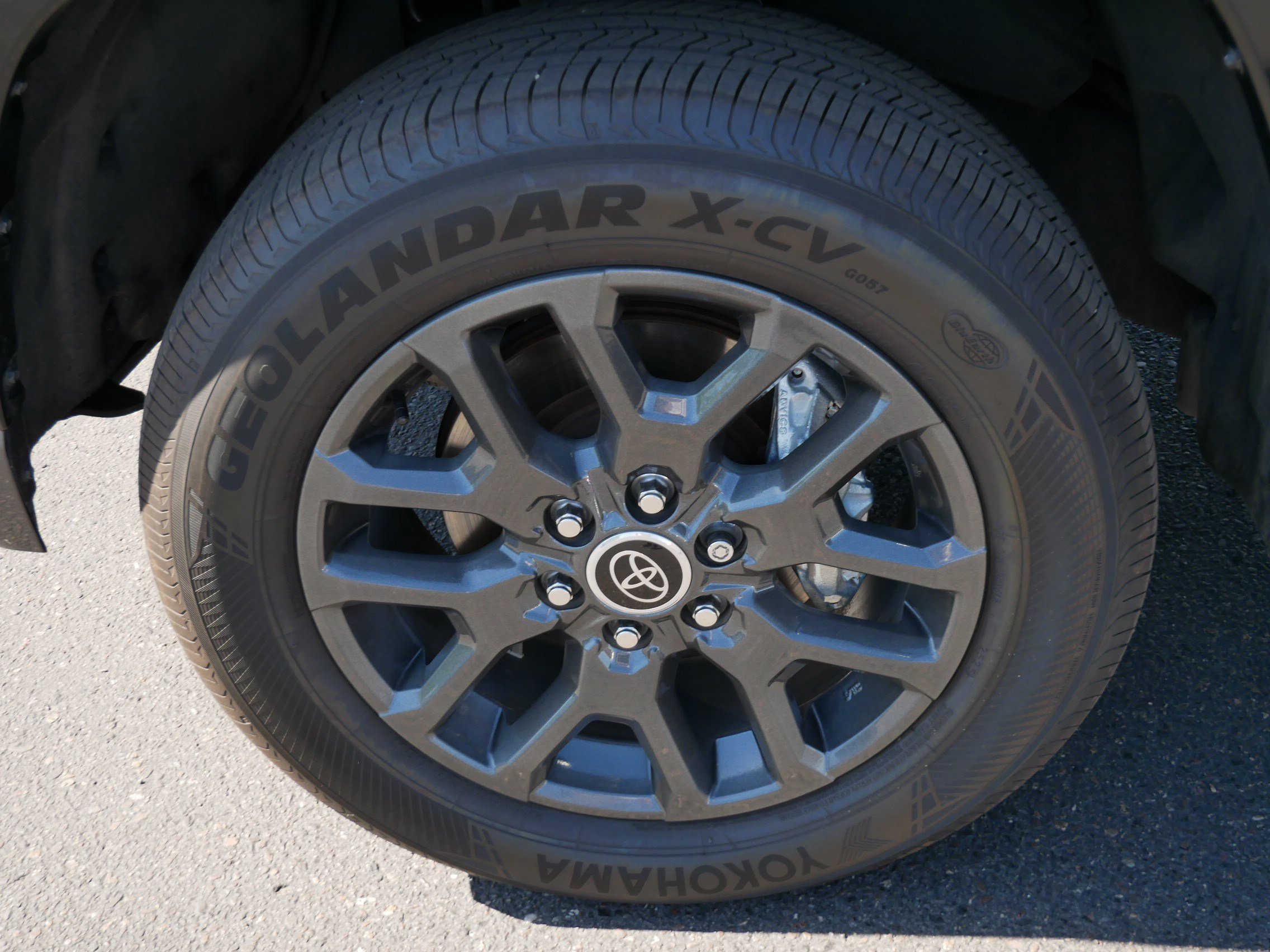 Used 2023 MAGNETIC GRAY MET Toyota Platinum image 15