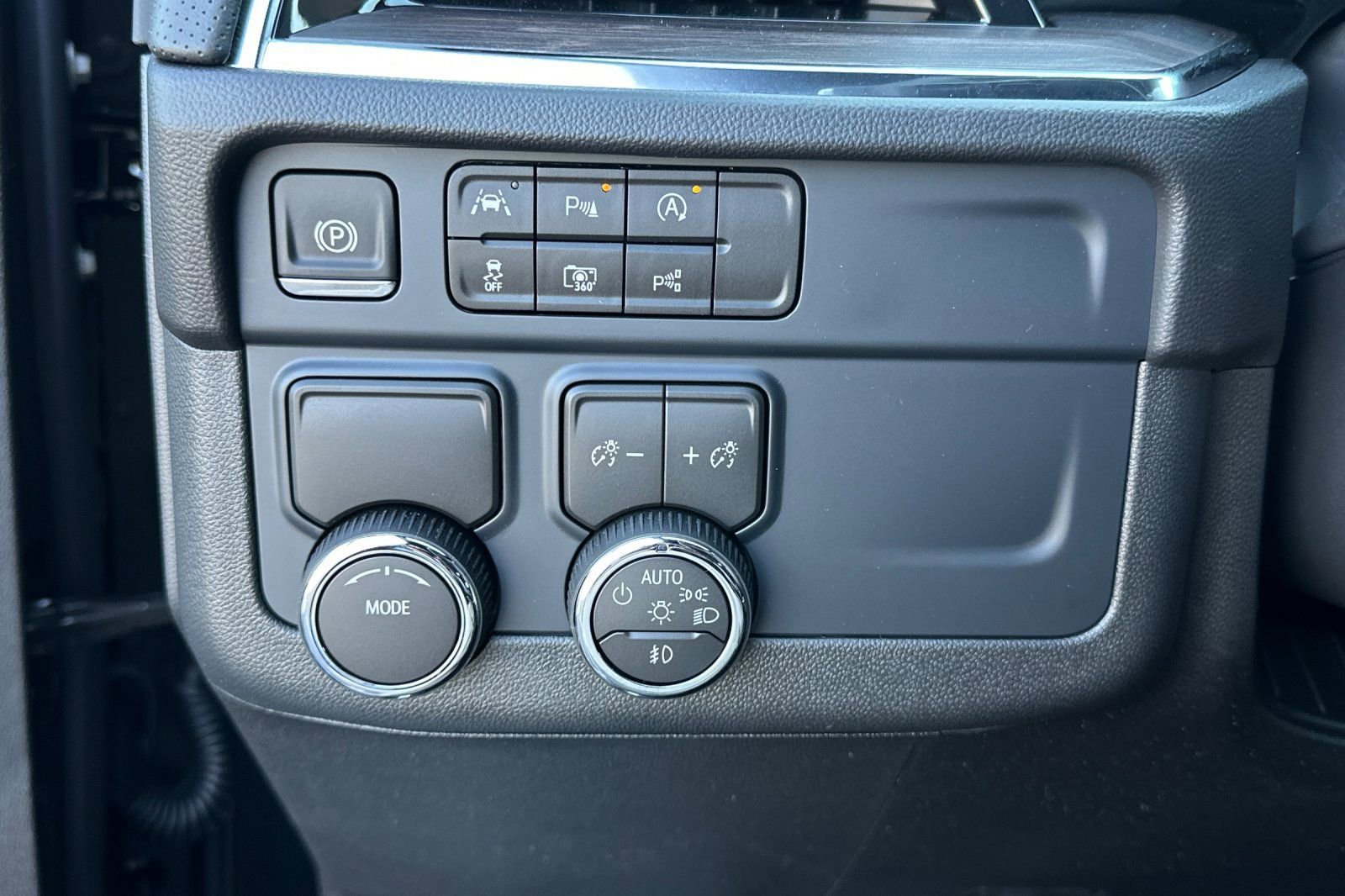 2026 Chevrolet Tahoe Premier - Photo 29