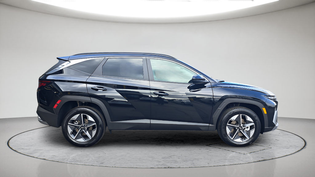New 2026 Gray Hyundai SEL image 2