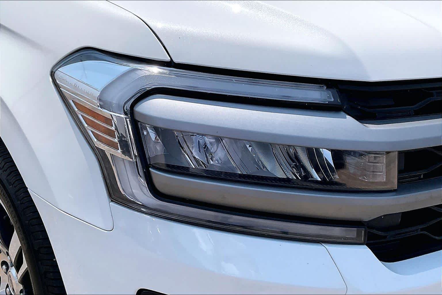 Used 2024 Star White Metallic Tri-Coat Ford XLT image 26