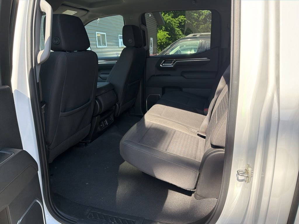 Used 2023 White Chevrolet LT image 12