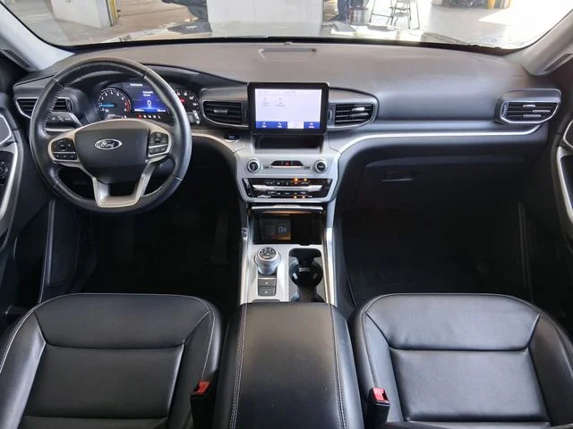 Used 2022 Gray Ford XLT image 9
