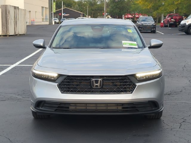 New 2026 Platinum White Pearl Honda LX image 3