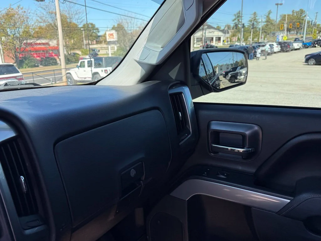 Used 2016 Black Chevrolet LT image 22
