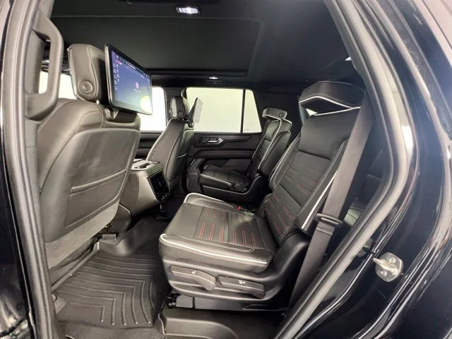 2025 GMC Yukon AT4 Ultimate - Photo 13