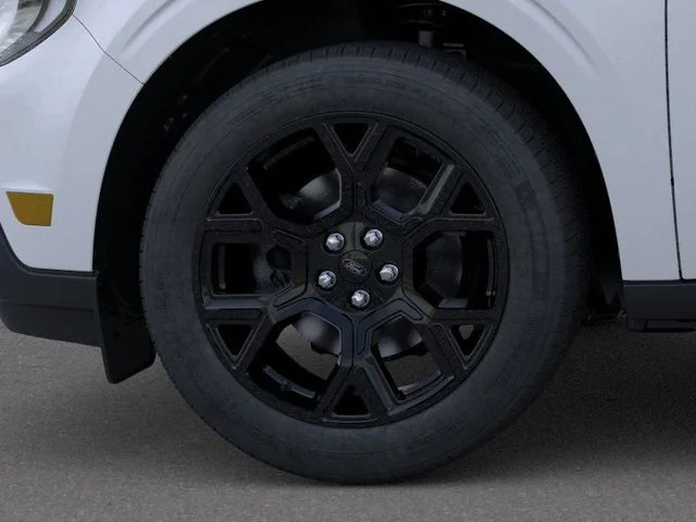 New 2026 Space White Metallic Ford XLT image 20