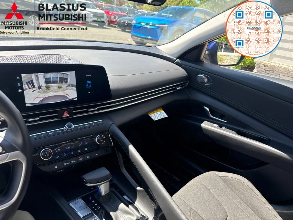 Used 2024 Blue Hyundai SEL image 41