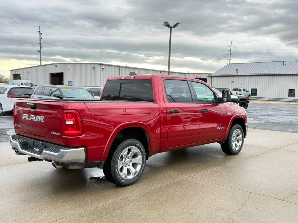 New 2026 Molten Red Pearl-Coat Exterior Paint RAM Big Horn/Lone Star image 7