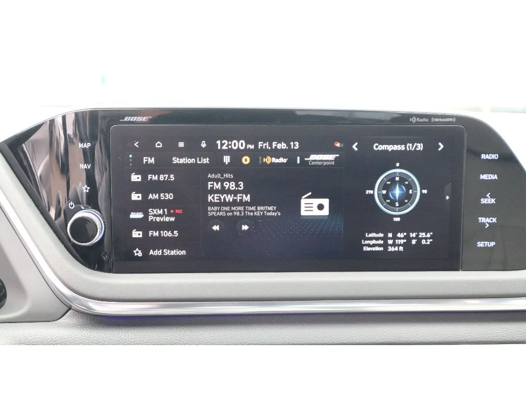 Used 2023 Serenity White Hyundai Limited image 18