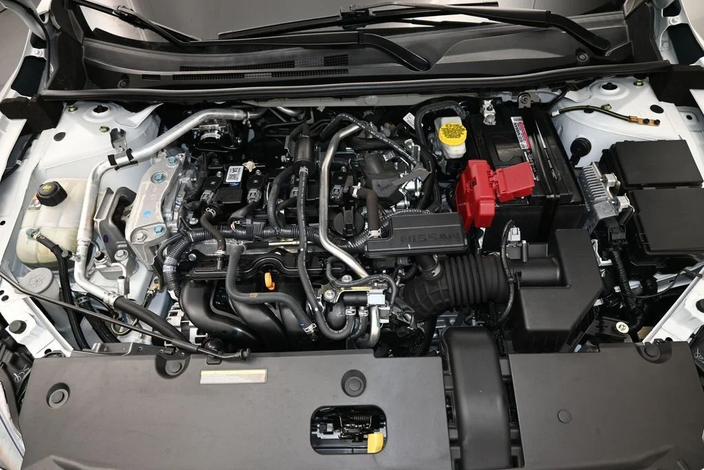 Used 2024 White Nissan SR image 28