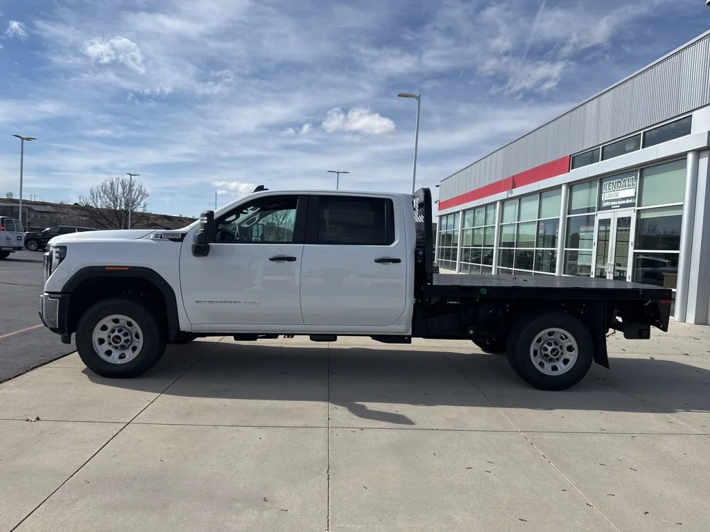 New 2026 Summit White GMC Pro image 3