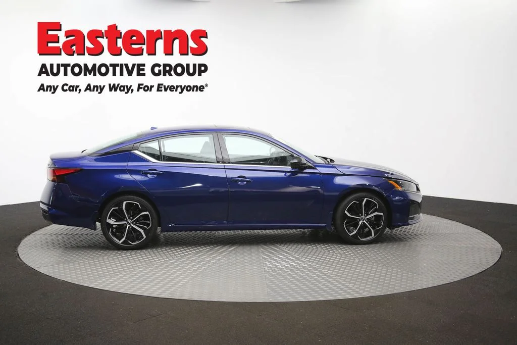 Used 2024 Blue Nissan 2.5 SR image 46