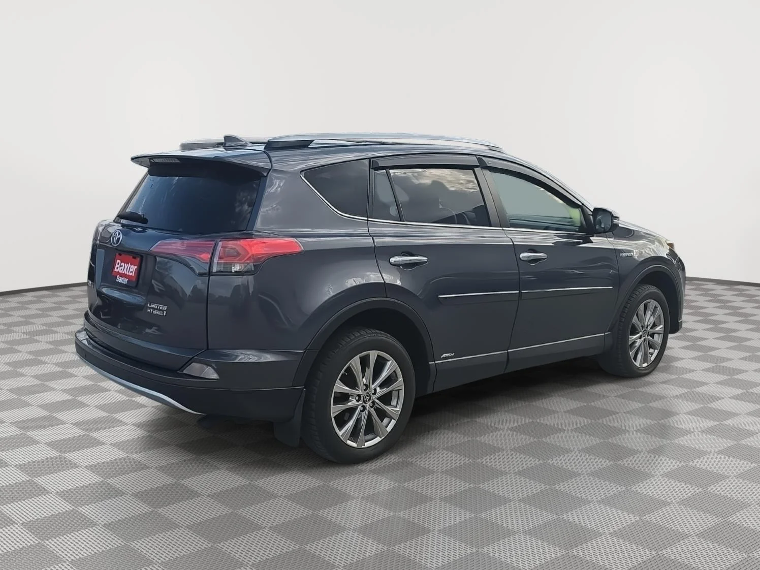 Used 2018 Magnetic Gray Metallic Toyota Limited image 5