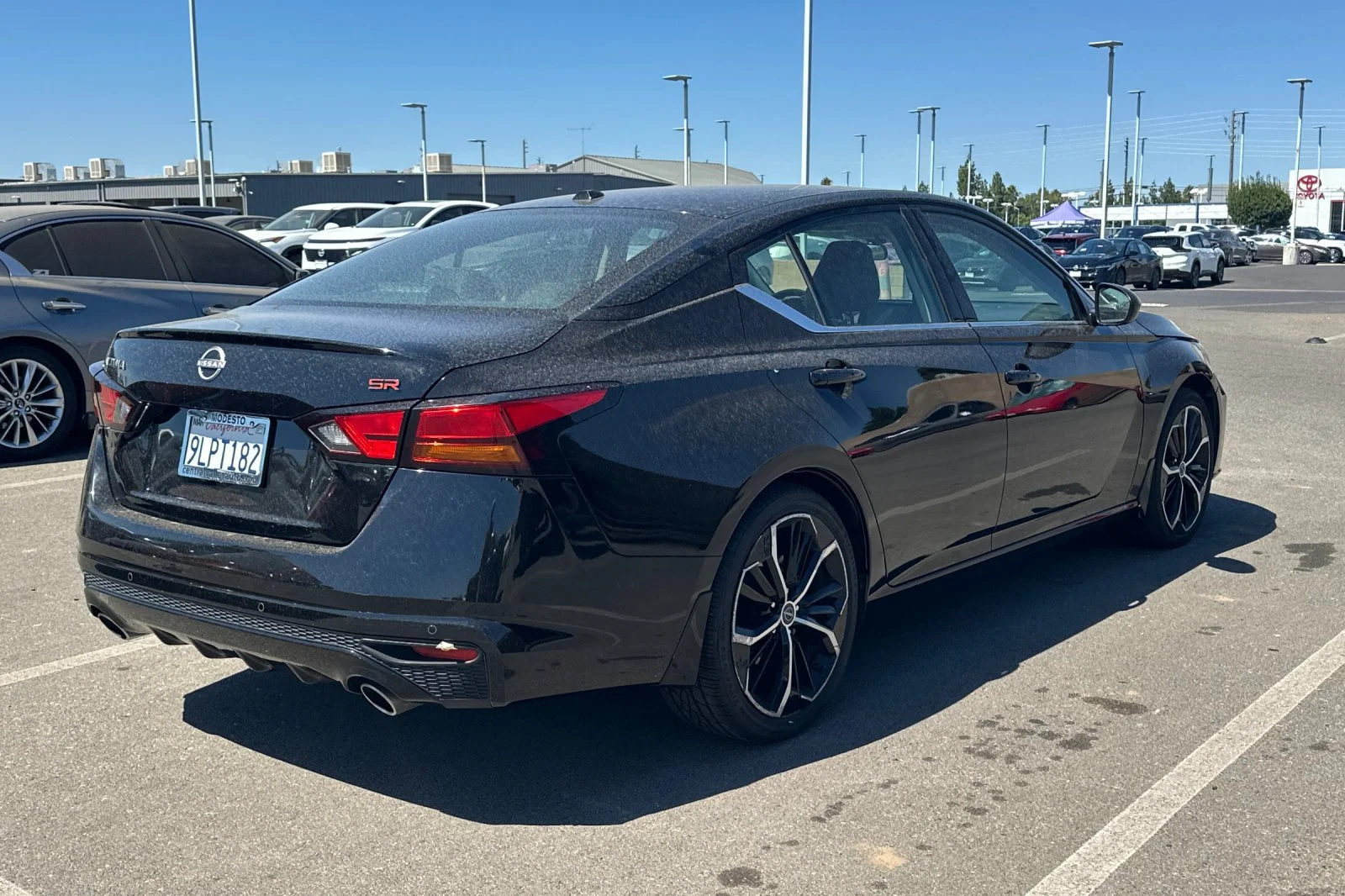 Used 2024 Super Black Nissan 2.5 SR image 5