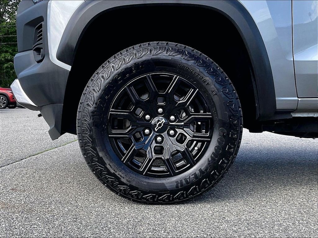 Used 2024 Gray Chevrolet Trail Boss image 7